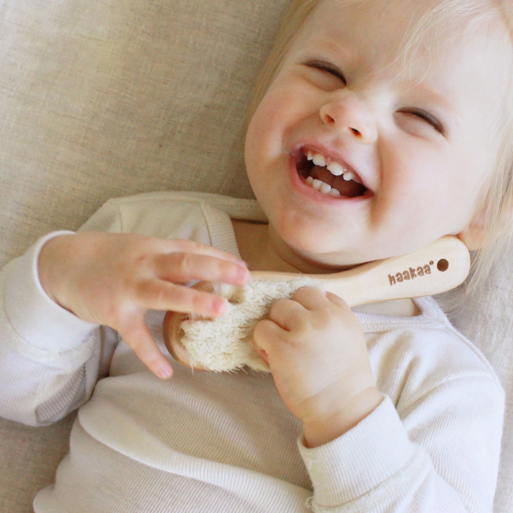 Haakaa Goat Wool Wooden Baby Hair Brush & Comb Set