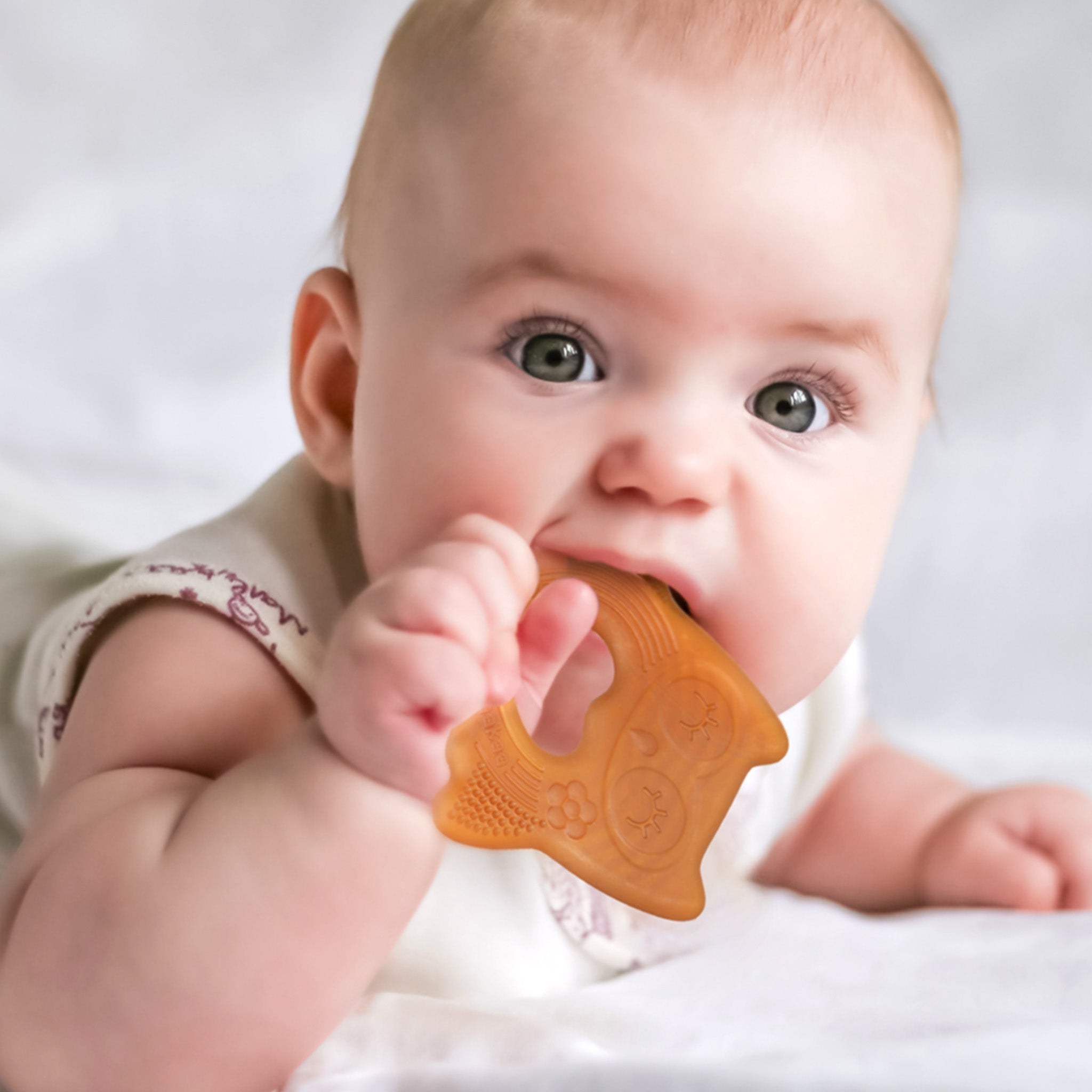 Haakaa Silicone Smiling Owl Teether